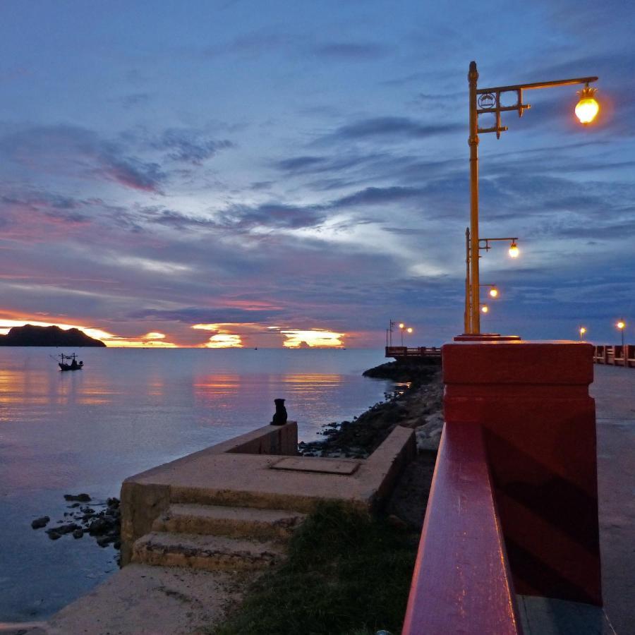Banya Bnb ที่พักบ้านย่าบีแอนด์บี เมืองประจวบฯ Prachuap Khiri Khan Esterno foto