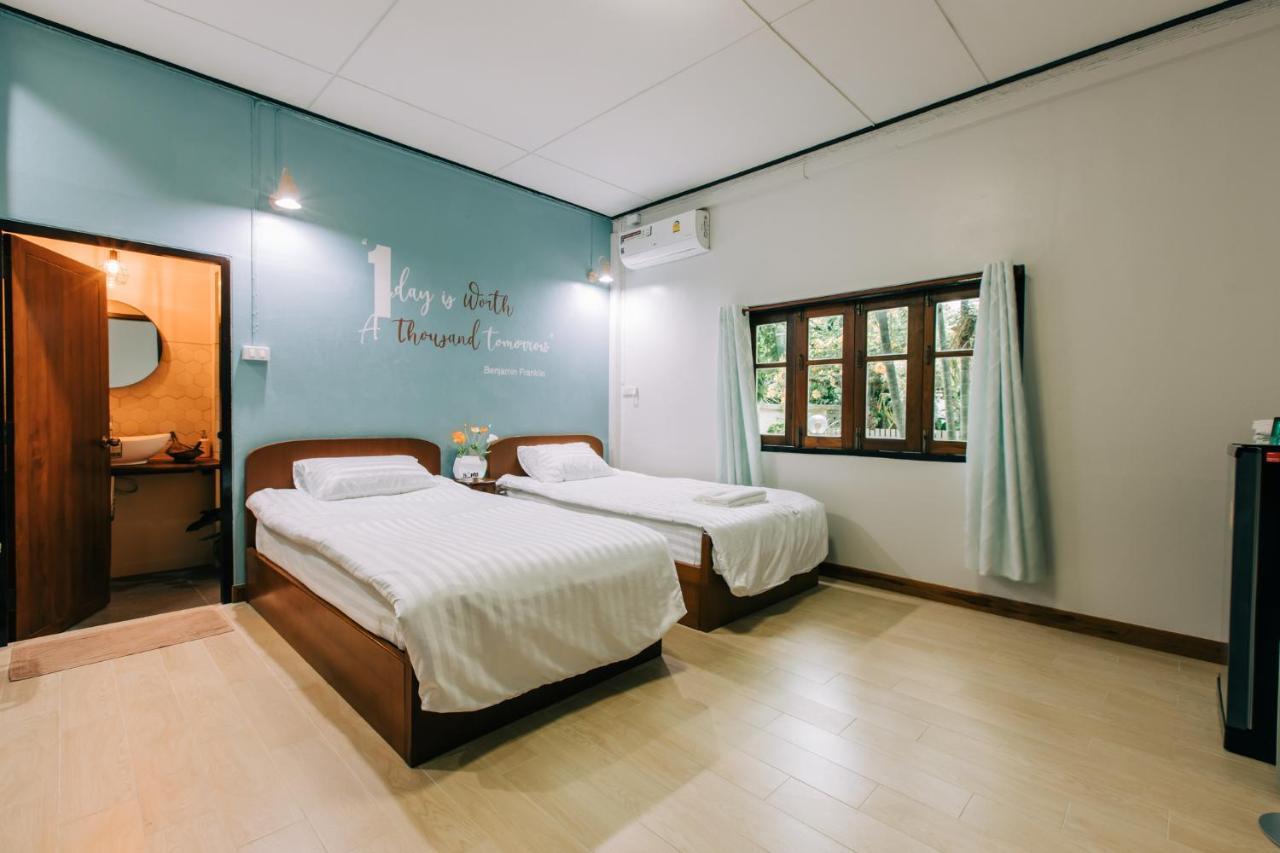 Banya Bnb ที่พักบ้านย่าบีแอนด์บี เมืองประจวบฯ Prachuap Khiri Khan Esterno foto