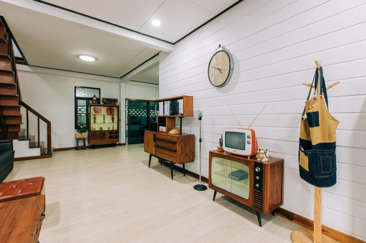 Banya Bnb ที่พักบ้านย่าบีแอนด์บี เมืองประจวบฯ Prachuap Khiri Khan Esterno foto