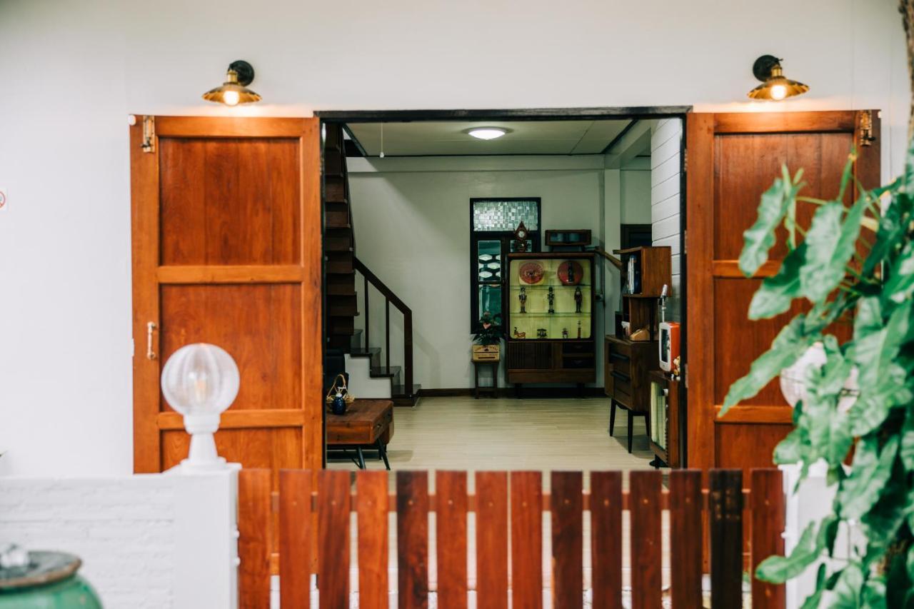Banya Bnb ที่พักบ้านย่าบีแอนด์บี เมืองประจวบฯ Prachuap Khiri Khan Esterno foto