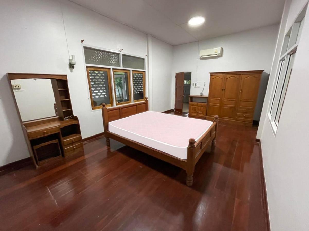 Banya Bnb ที่พักบ้านย่าบีแอนด์บี เมืองประจวบฯ Prachuap Khiri Khan Esterno foto