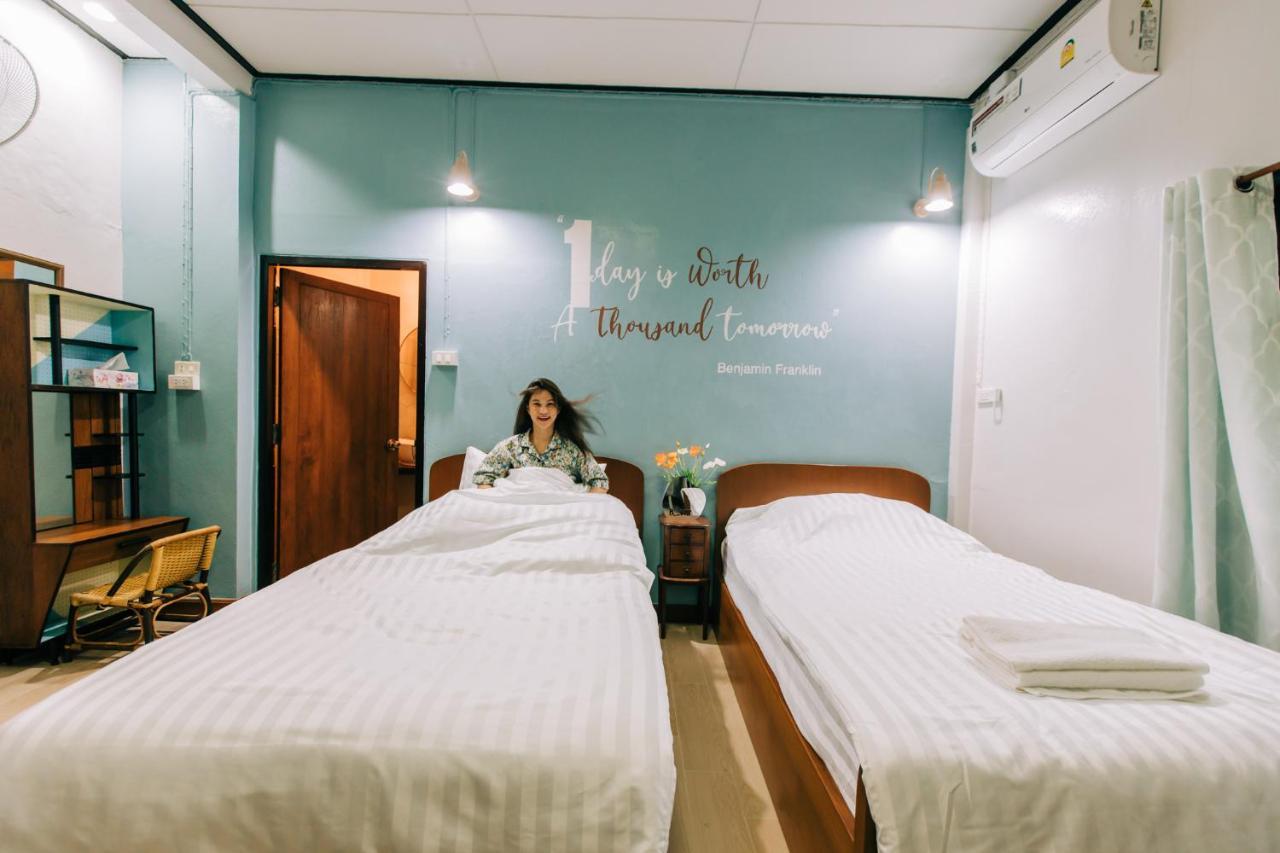 Banya Bnb ที่พักบ้านย่าบีแอนด์บี เมืองประจวบฯ Prachuap Khiri Khan Esterno foto